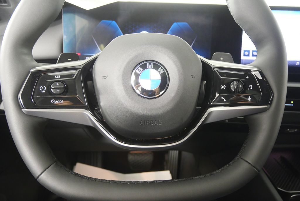 Thumbnail: 2024 BMW 5 Series - 21