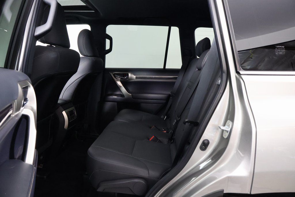 Thumbnail: 2021 Lexus GX - 8