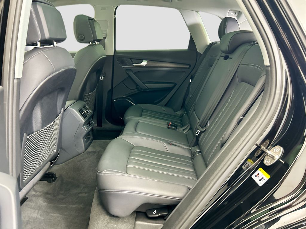 Thumbnail: 2023 Audi Q5 - 19