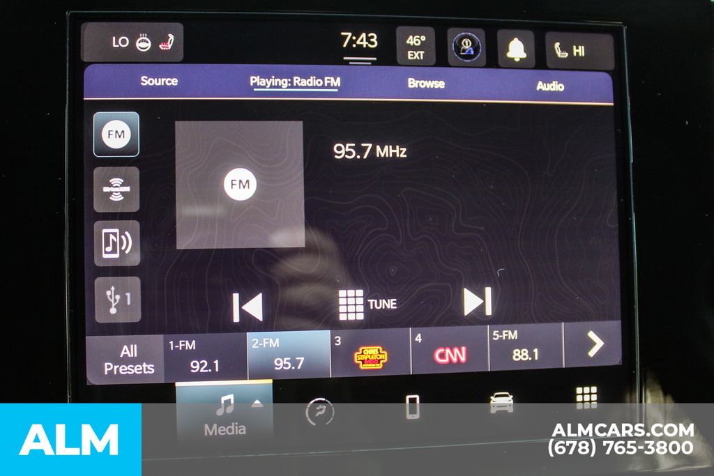 Used 2025 Silver Jeep Altitude image 35