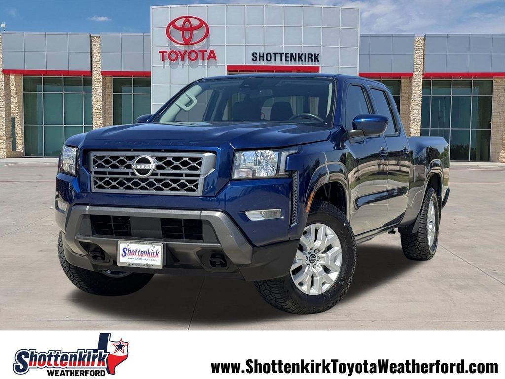 2023 Nissan Frontier SV Crew Cab 4X4 LWB's photo