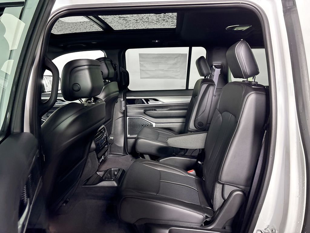 2026 Jeep Grand Wagoneer L 
