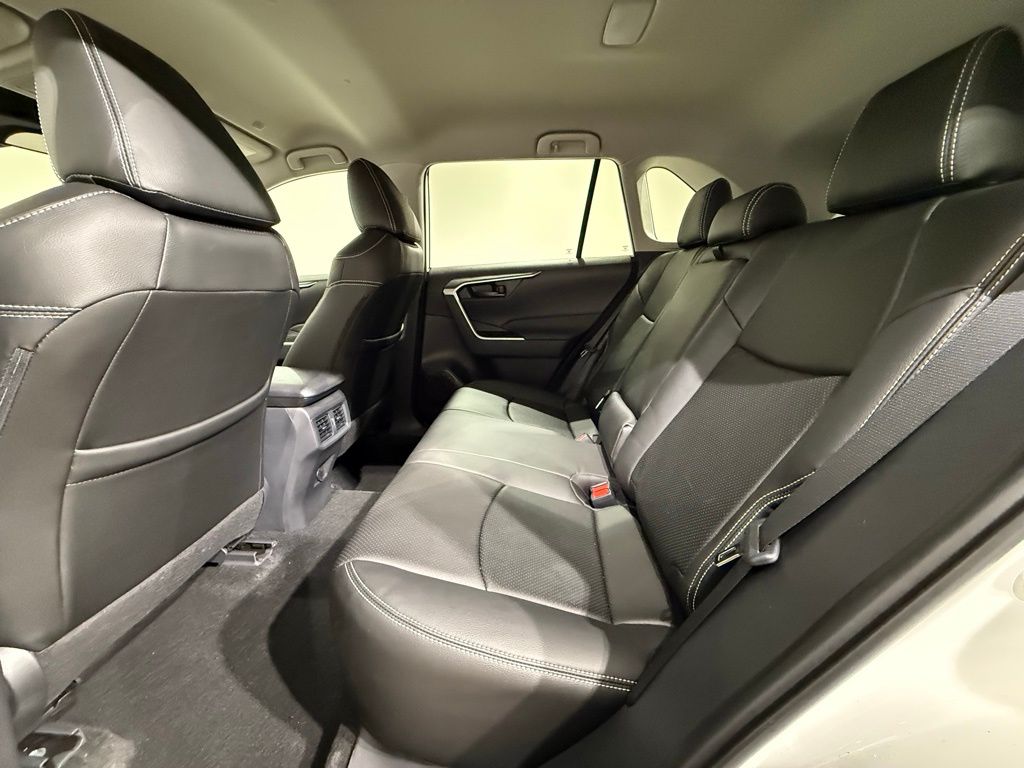 Thumbnail: 2025 Toyota RAV4 - 18