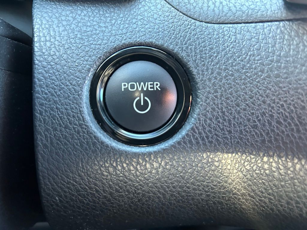 Thumbnail: 2025 Toyota Camry - 28