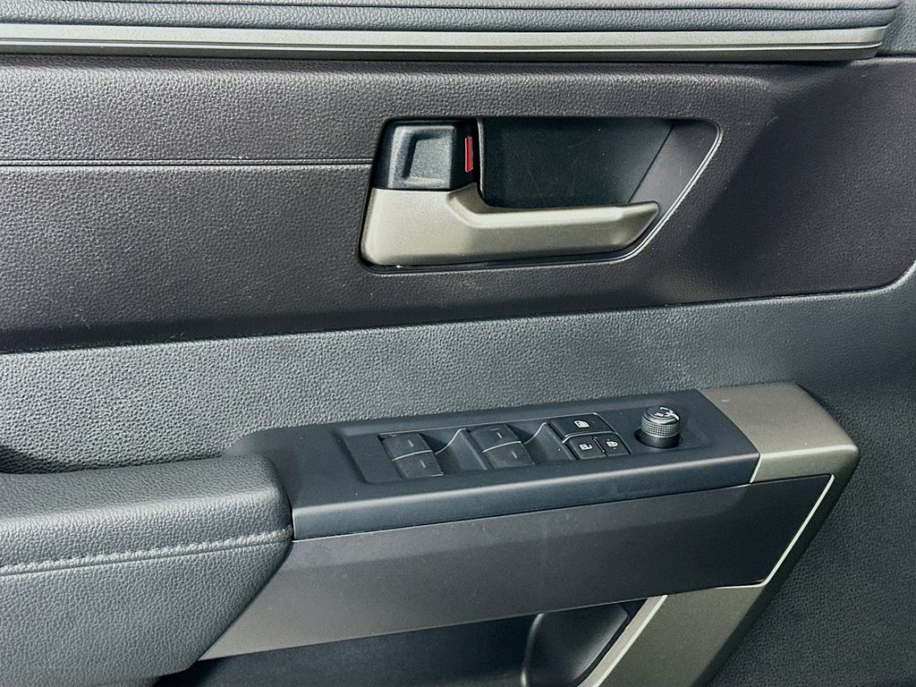 Thumbnail: 2025 Toyota Tundra - 18