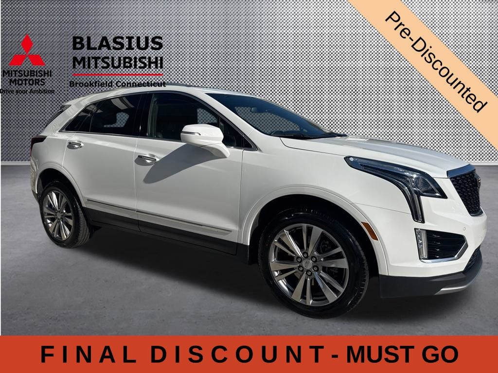 Crystal White 2024 Cadillac XT5 Premium Luxury AWD SUV / Crossover Four-Wheel Drive 9-Speed Automatic