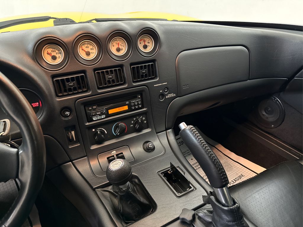 2002 Dodge Viper R/T10 - Photo 33