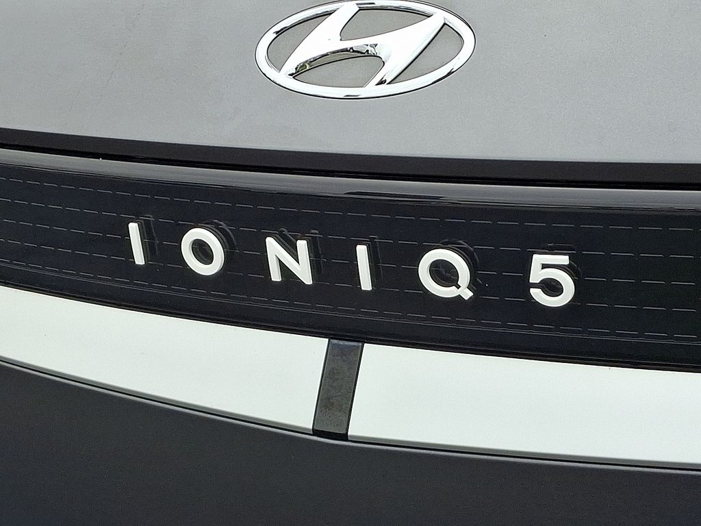 Thumbnail: 2023 Hyundai Ioniq 5 - 30