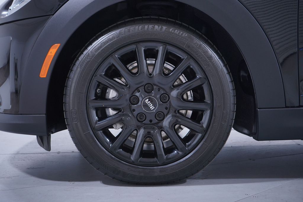 Thumbnail: 2022 MINI Cooper - 2