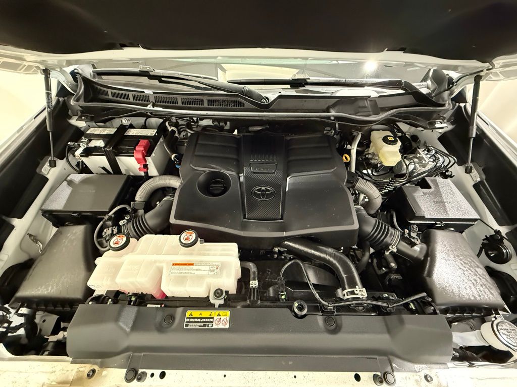 Thumbnail: 2024 Toyota Tundra - 9