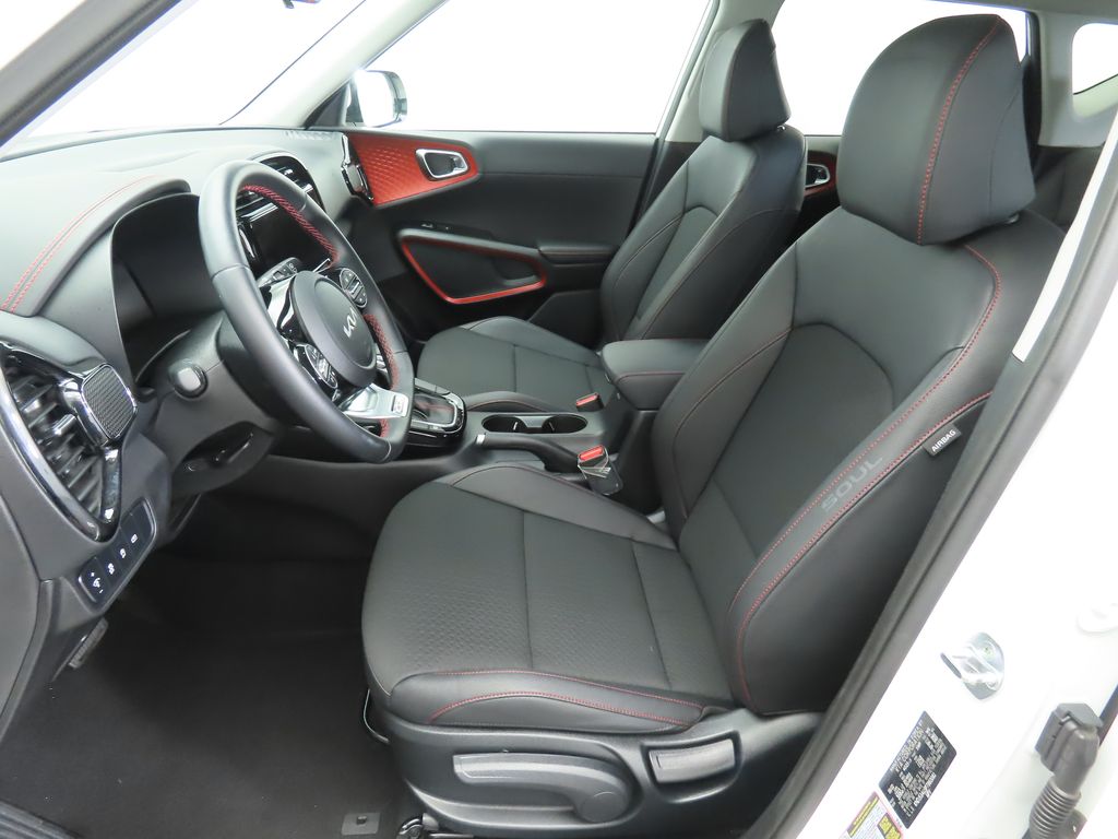 2023 Kia Soul GT-Line 19