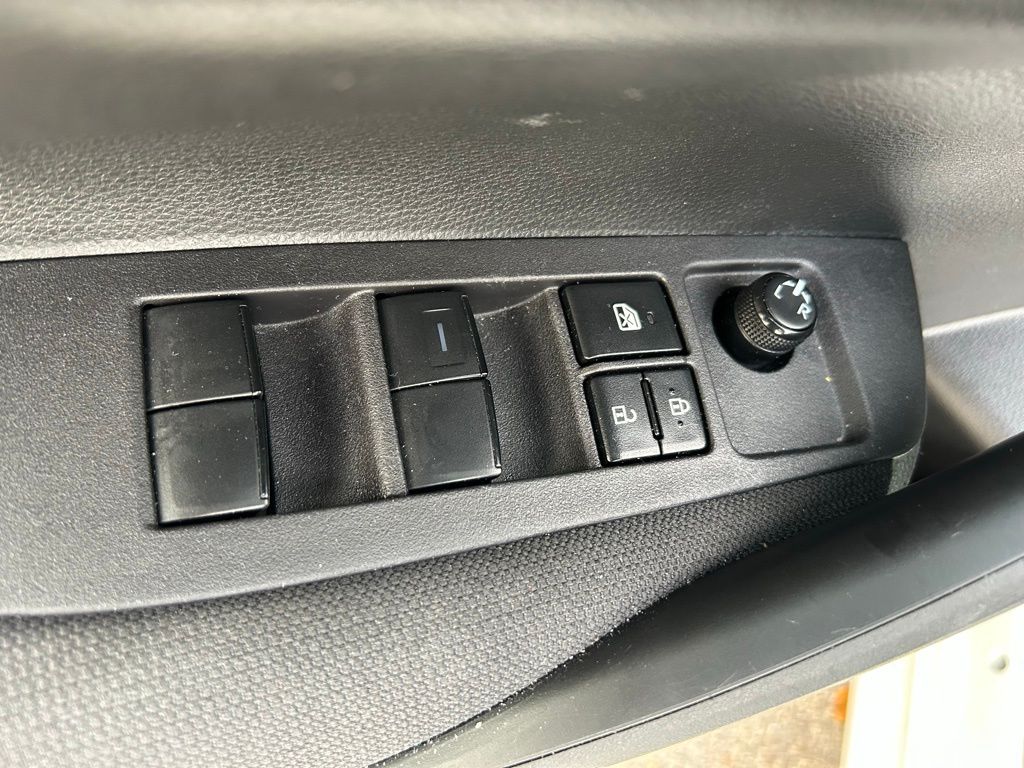 Thumbnail: 2024 Toyota Corolla - 15