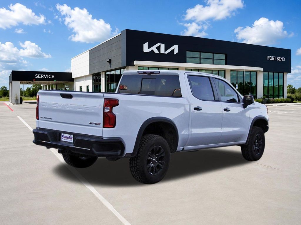2023 Chevrolet Silverado 1500 ZR2 - 4