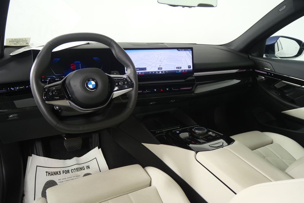 Thumbnail: 2025 BMW 5 Series - 17