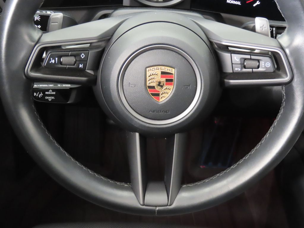 Thumbnail: 2023 Porsche 911 - 18