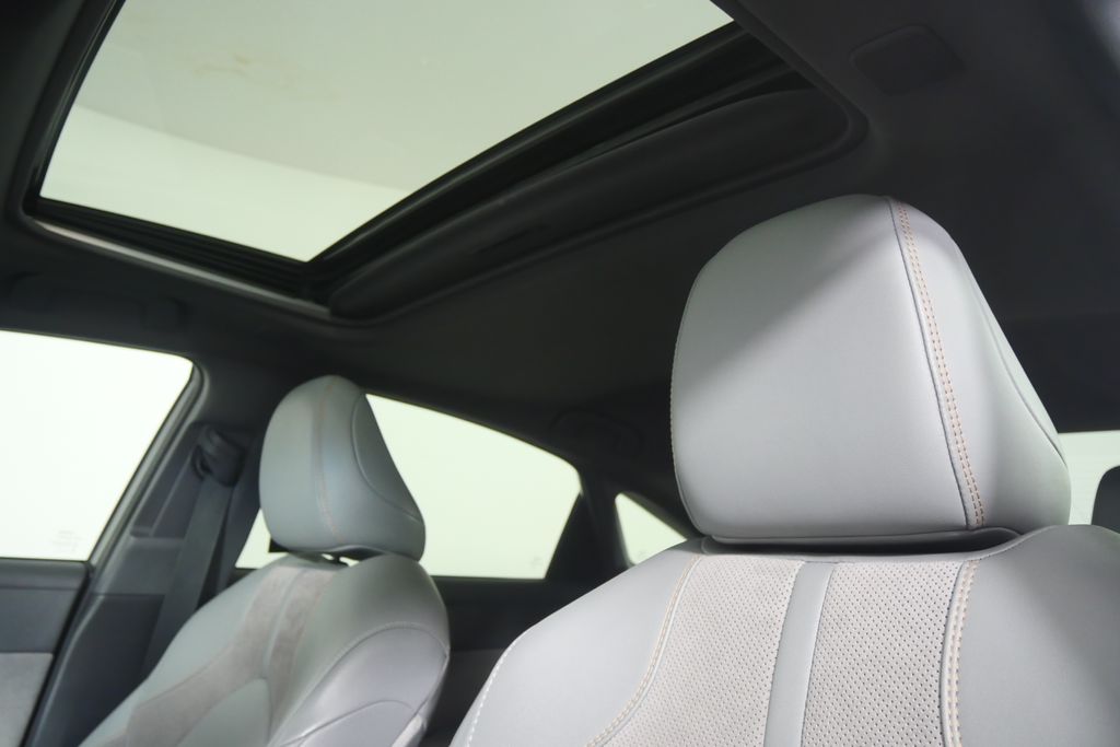 Thumbnail: 2019 Toyota Avalon - 11