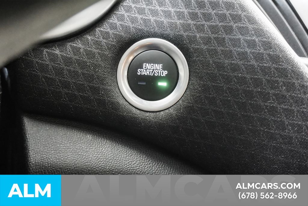 Used 2025 White Chevrolet LT image 28