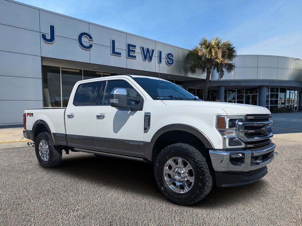 Star White Metallic Tri-Coat 2022 Ford F-250 Super Duty Pickup Truck Four-Wheel Drive Automatic
