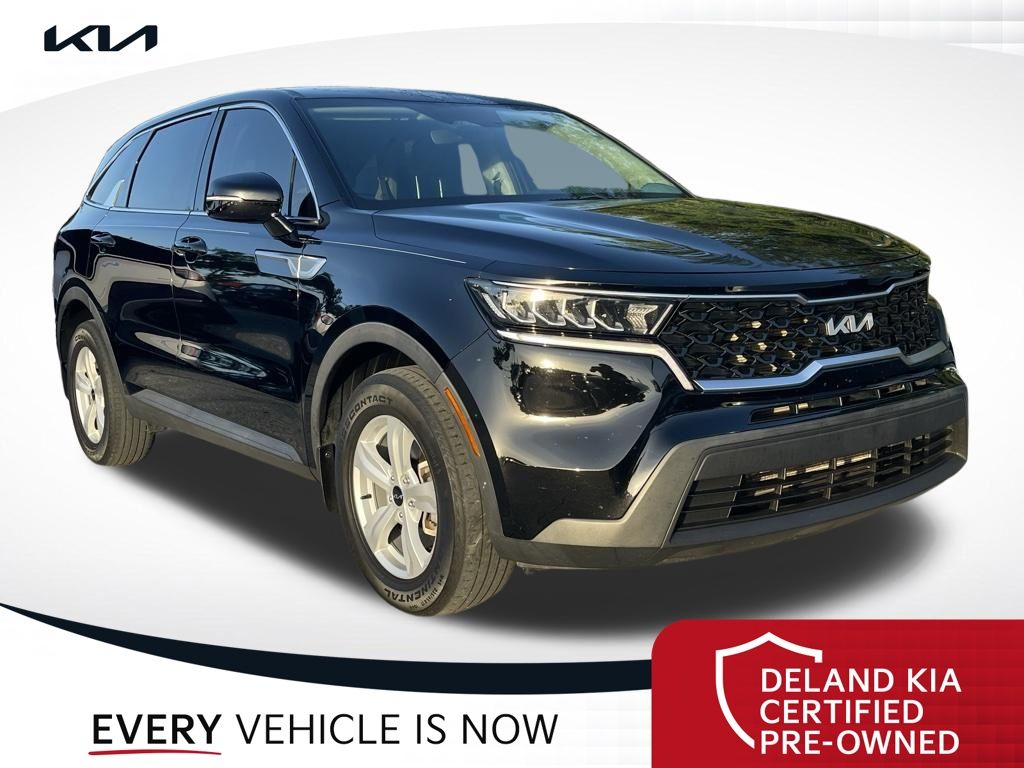 2022 Kia Sorento LX AT's photo
