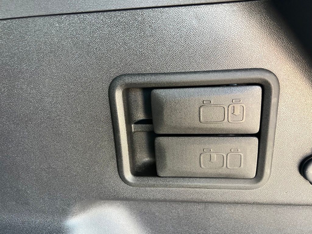 Used 2024 Chevrolet Equinox SUV