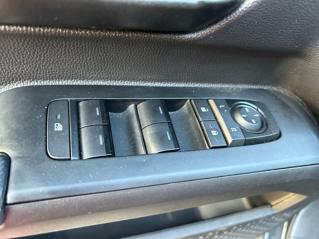 2024 Toyota Tacoma SR5 16