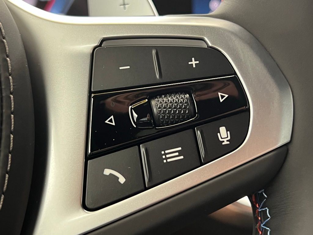 Thumbnail: 2025 BMW X7 - 20