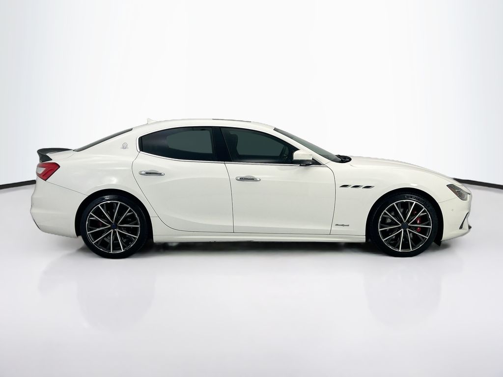 Thumbnail: 2019 Maserati Ghibli - 4