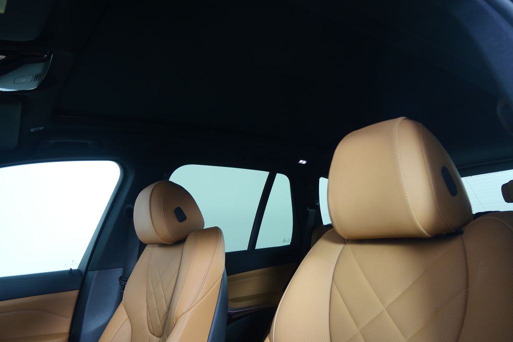 2023 BMW X5 xDrive40i 11