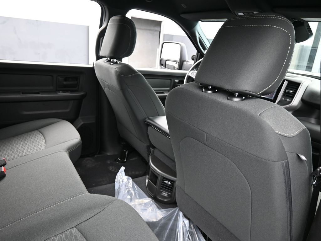 New 2026 Diamond Black Crystal Pearlcoat Ram Tradesman image 38