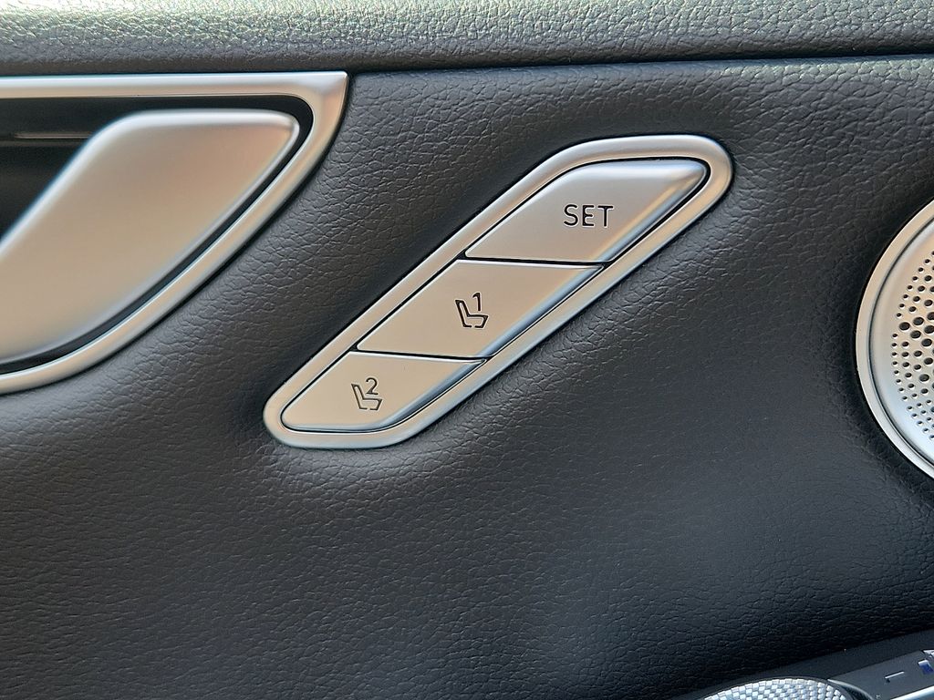 Thumbnail: 2023 Genesis G80 - 24