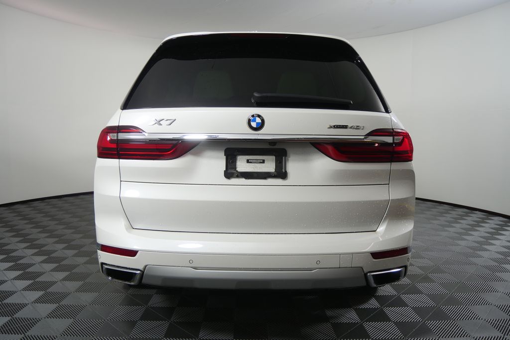 Thumbnail: 2022 BMW X7 - 4