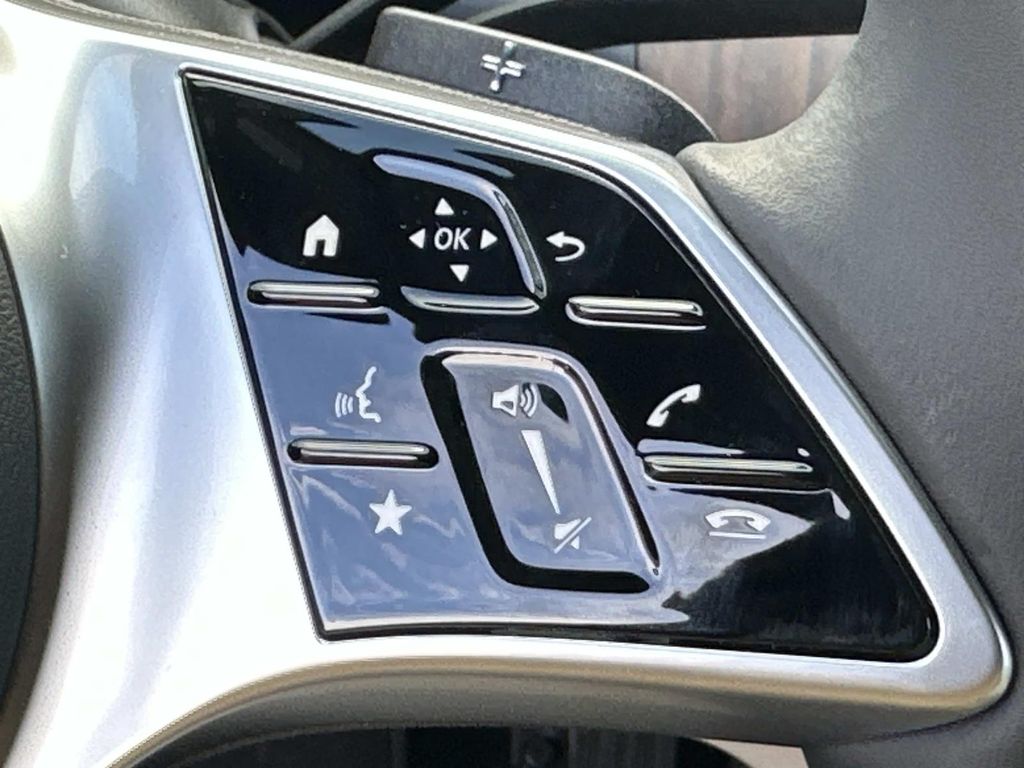 Thumbnail: 2025 Mercedes-Benz C-Class - 13