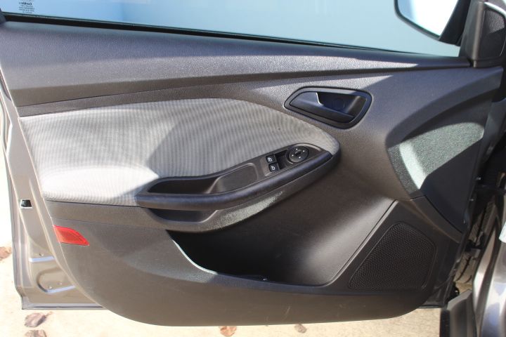 Used Car 2013 Ford Focus  S For Sale Under $10,000 In Georgetown, Texas