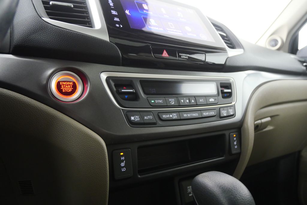 Thumbnail: 2018 Honda Pilot - 27