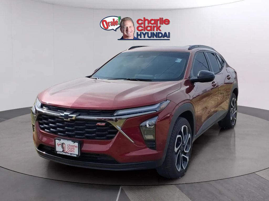 Red (Crimson) 2025 Chevrolet Trax RS with 2RS FWD SUV / Crossover Front-Wheel Drive 6-Speed Automatic