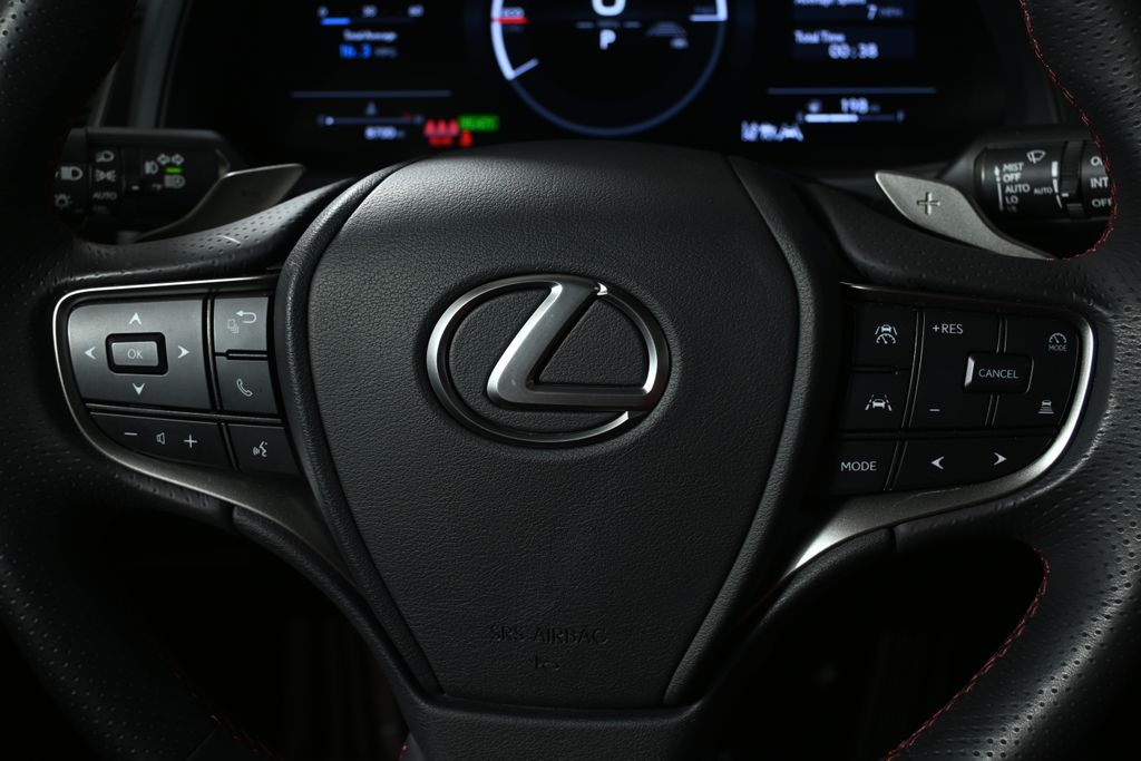 Thumbnail: 2025 Lexus UX - 19