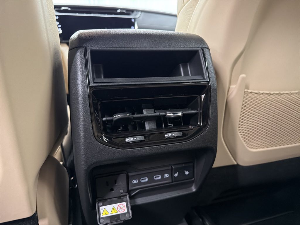 2026 Jeep Grand Cherokee Limited - 11