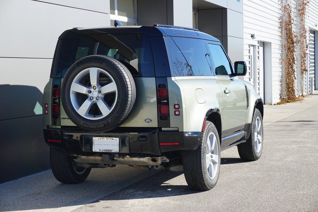 2022 Land Rover Defender 90 X-Dynamic HSE 2