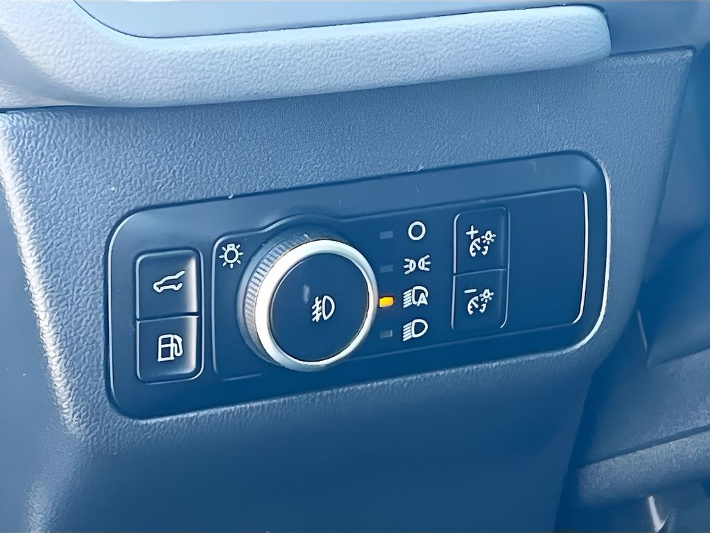 Used 2023 Blue Ford Base image 10