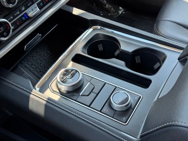 Used 2024 Ford Expedition SUV