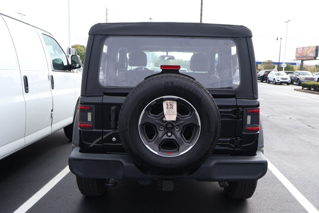 Thumbnail: 2022 Jeep Wrangler - 9