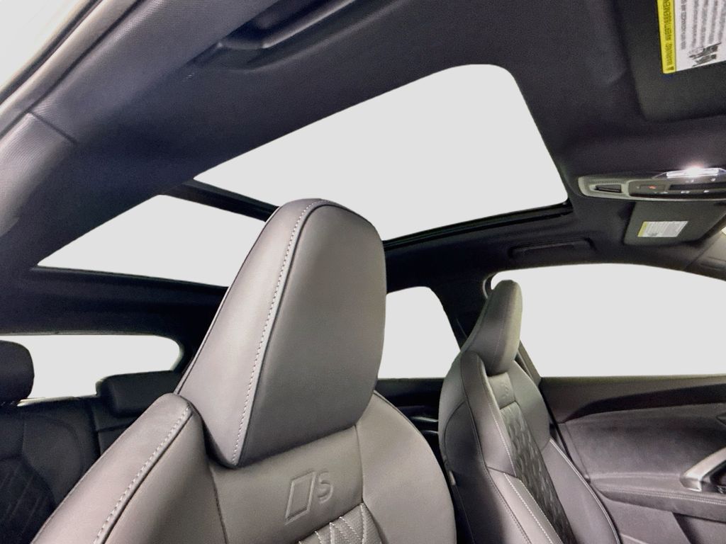 Thumbnail: 2026 Audi SQ5 - 19