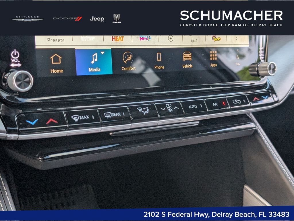 new 2026 Jeep Grand Wagoneer car, priced at $67,285