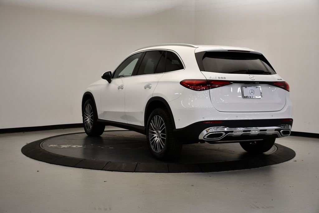 Thumbnail: 2026 Mercedes-Benz GLC - 3