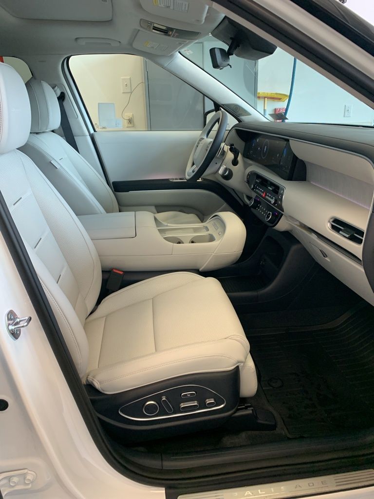 New 2026 White Hyundai Calligraphy image 24