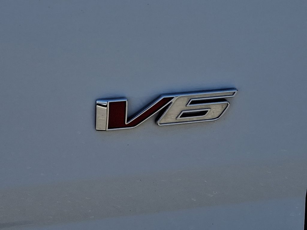 Thumbnail: 2021 Chevrolet Colorado - 30