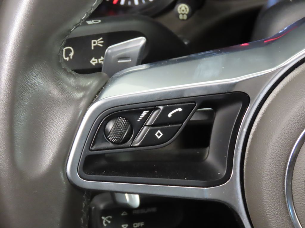 Thumbnail: 2017 Porsche 911 - 19