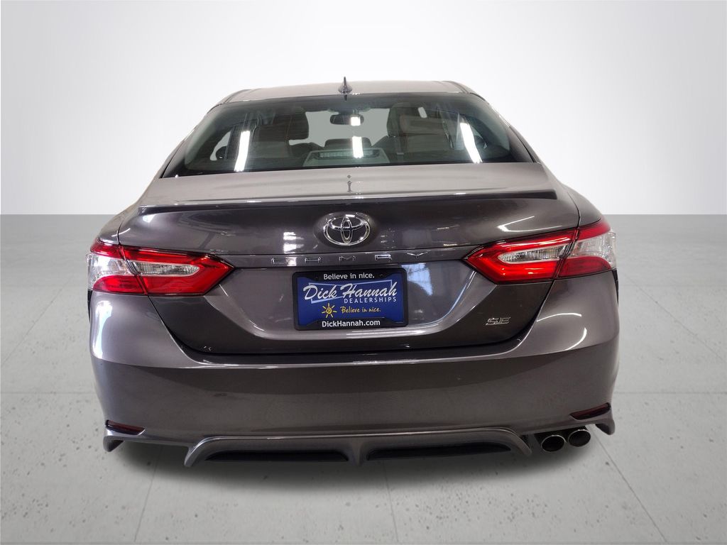 2020 Toyota Camry SE