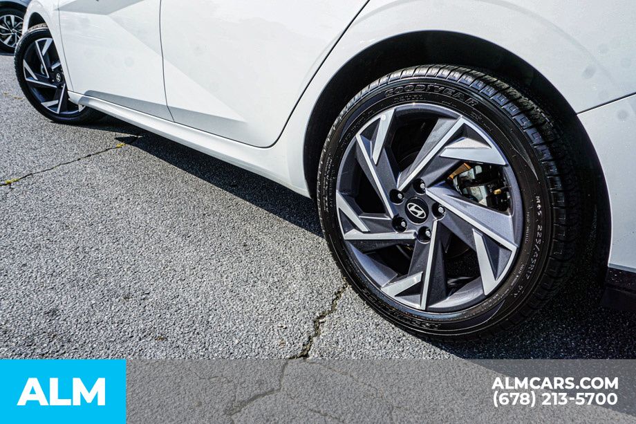Used 2024 White Hyundai Limited image 16