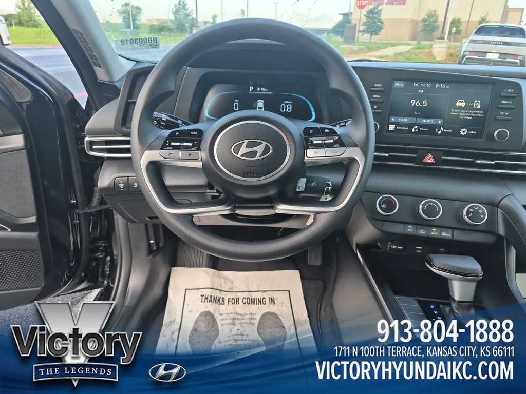 Used 2025 Black Hyundai SE image 13